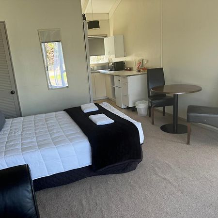 Fountain Court Motel Tauranga Zewnętrze zdjęcie
