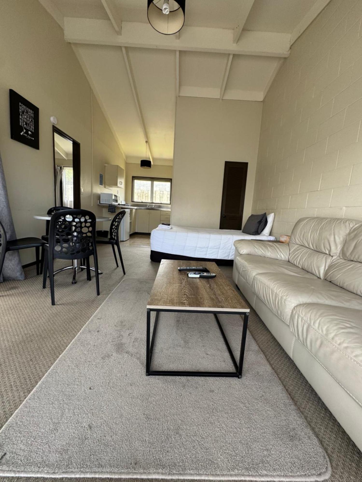Fountain Court Motel Tauranga Zewnętrze zdjęcie