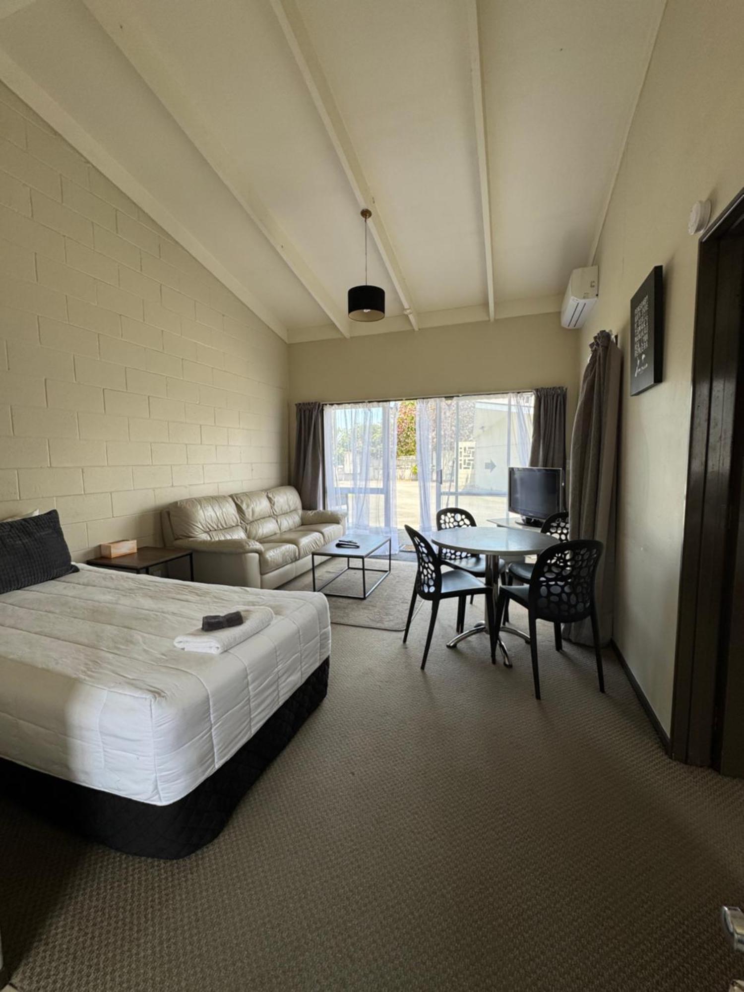 Fountain Court Motel Tauranga Zewnętrze zdjęcie