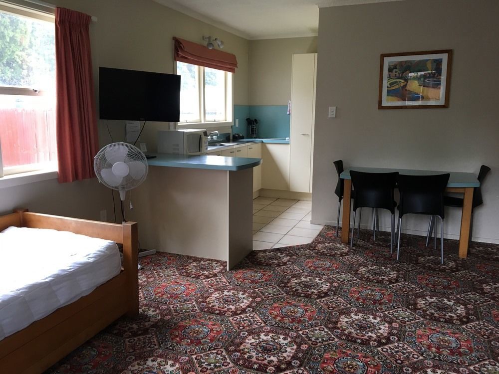 Fountain Court Motel Tauranga Zewnętrze zdjęcie