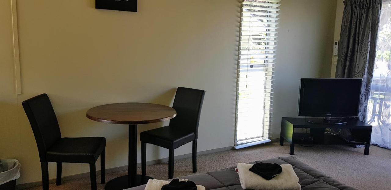 Fountain Court Motel Tauranga Zewnętrze zdjęcie