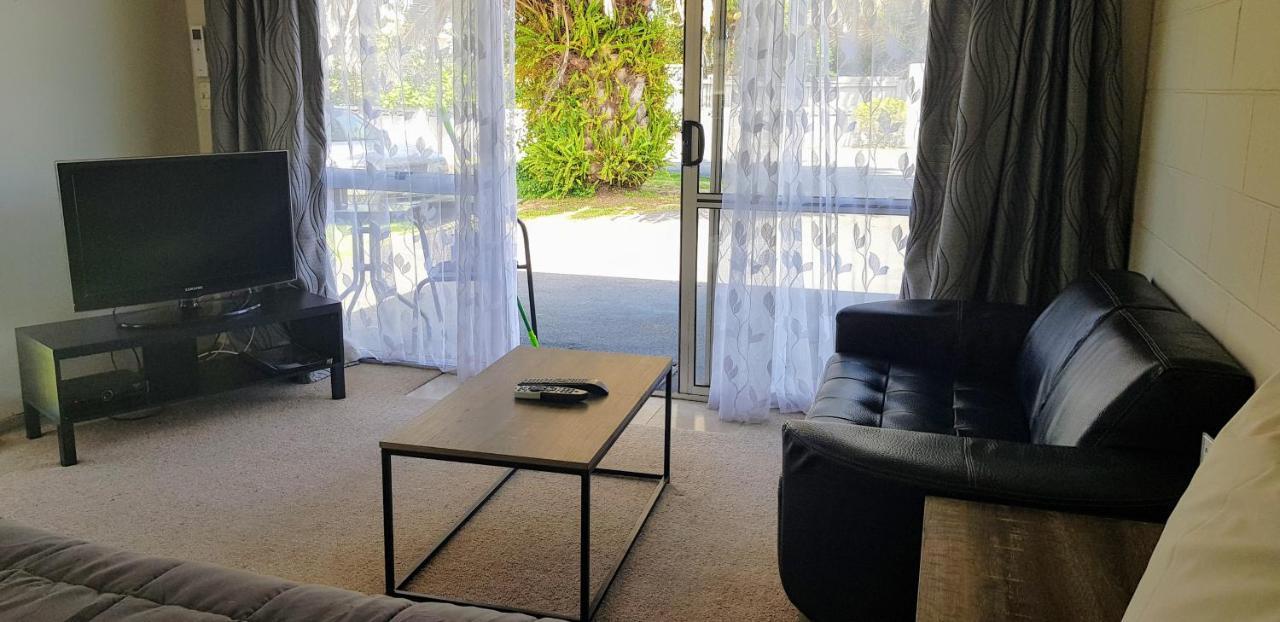 Fountain Court Motel Tauranga Zewnętrze zdjęcie